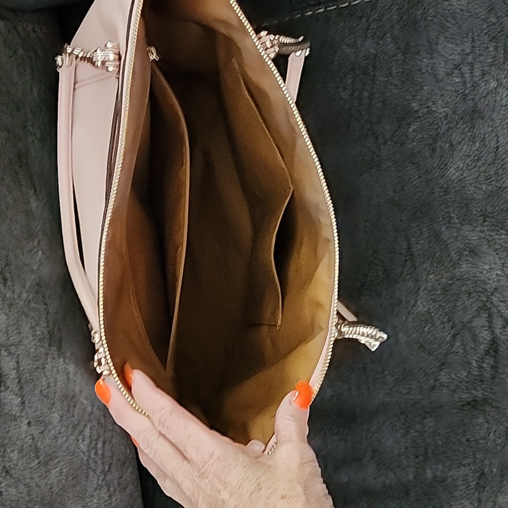 Coach Purse - Picture 4 of 4